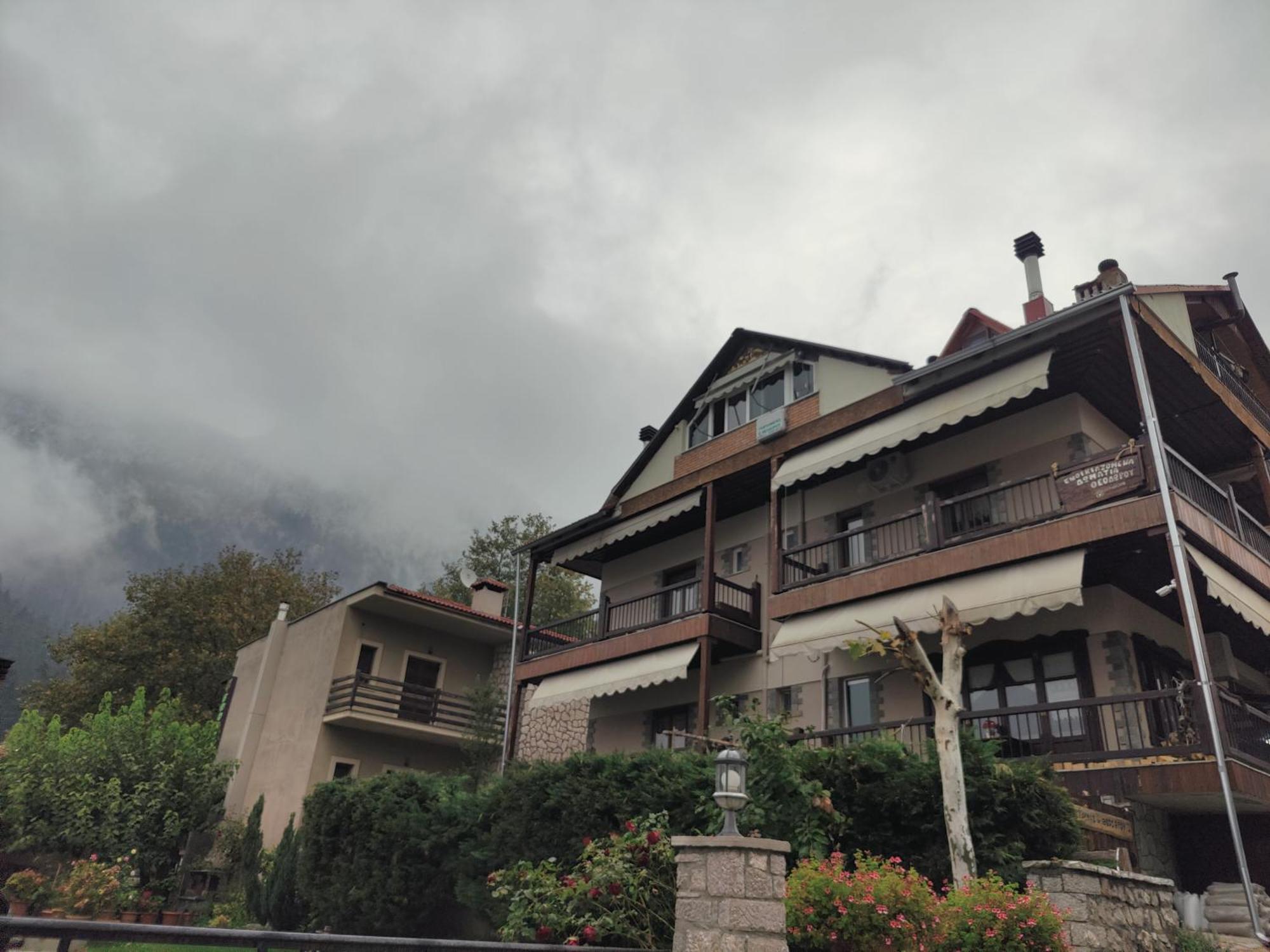 Guesthouse Theodorou Eláti Eksteriør billede